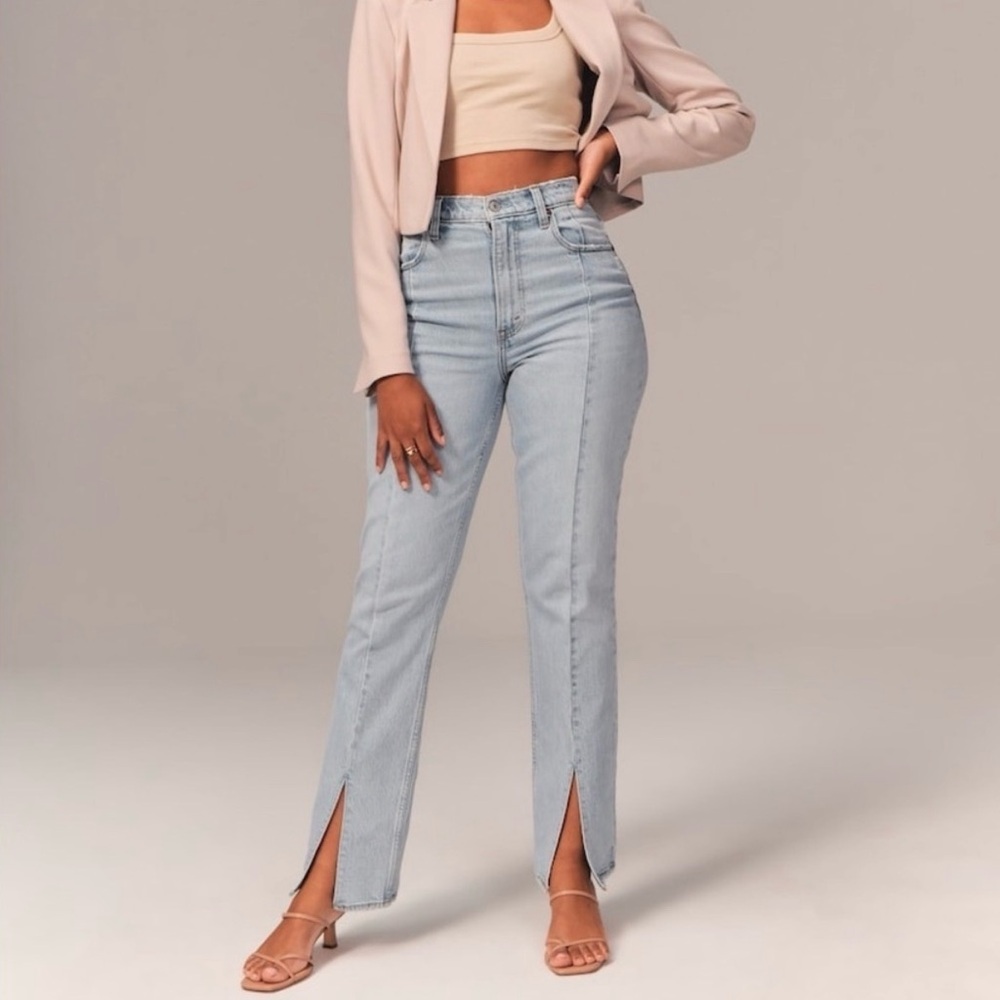 Abercrombie Curve Love 90s Straight Ultra High Rise Jeans w/ Slit - Size 29/8R - Picture 2 of 11